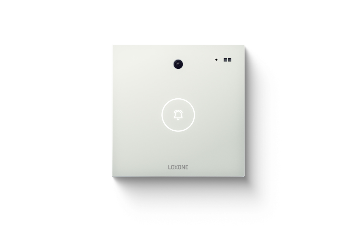 Loxone Intercom Samtweiß, Frontansicht mit Glasfront